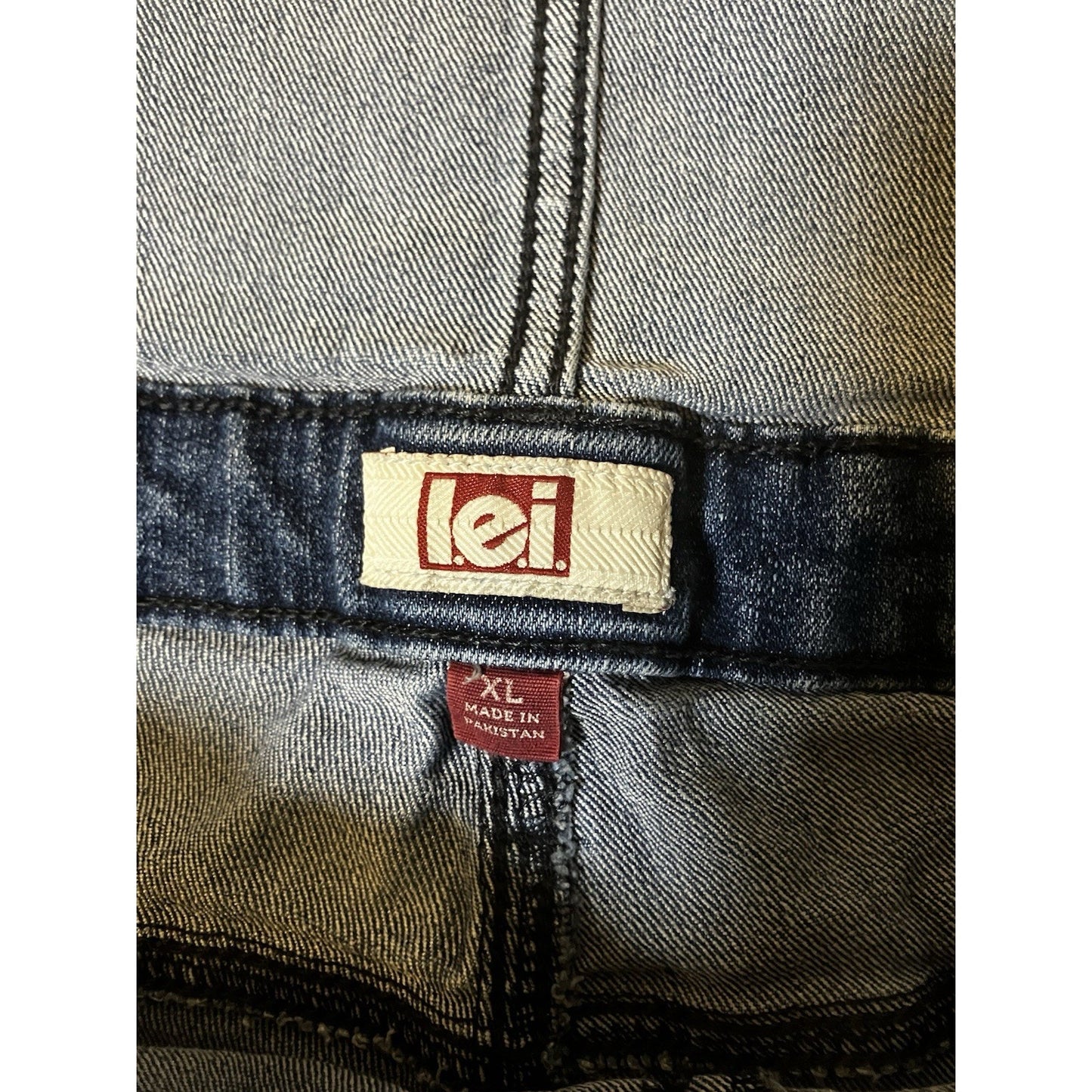 Y2K L.E.I. Distressed Denim Bib Overalls – Juniors XL