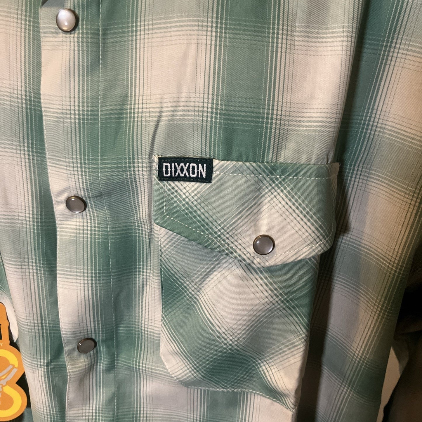 Dixxon ‘The Claddagh’ White And Mint Green Long Sleeve Bamboo Button Down Men XL